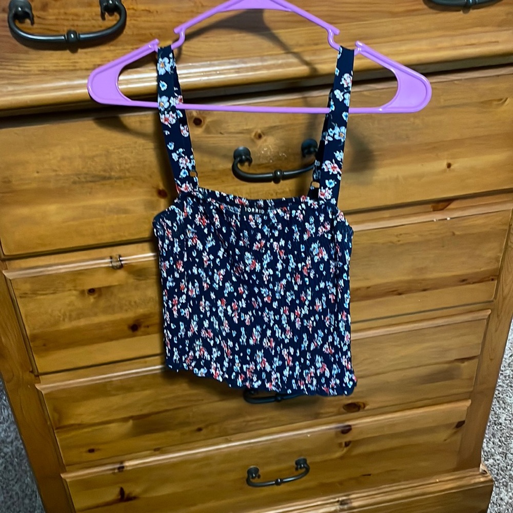 Scrunch tank